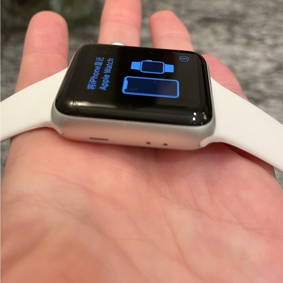 Apple Watch series 3 - Picture 4 of 8